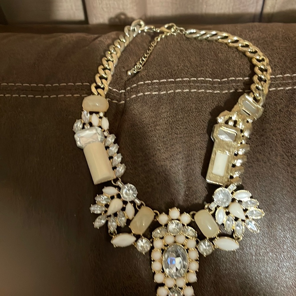 Like new necklace Recycling is love🥰